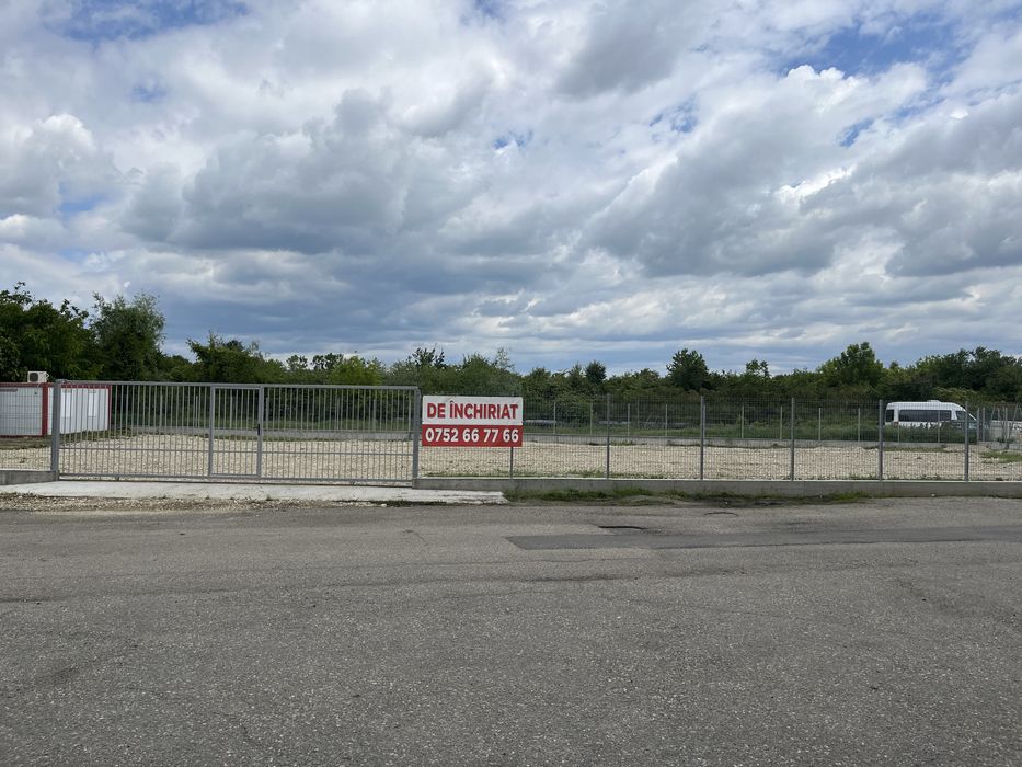 Inchiriez parcare