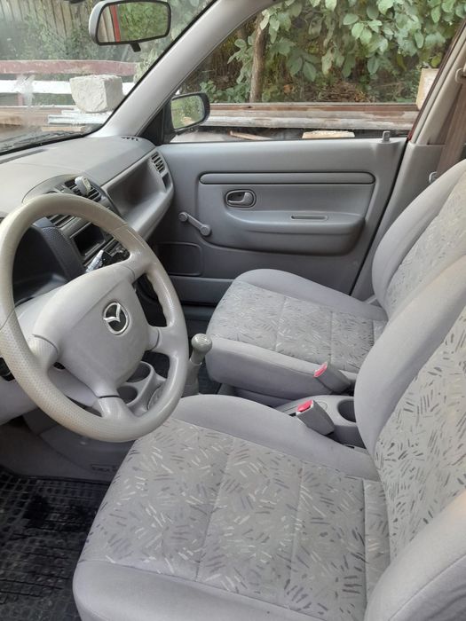 Vand mazda din 2001