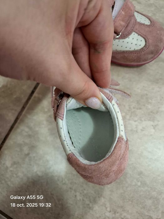 Adidasi fete, firma Bambini, marimea 23