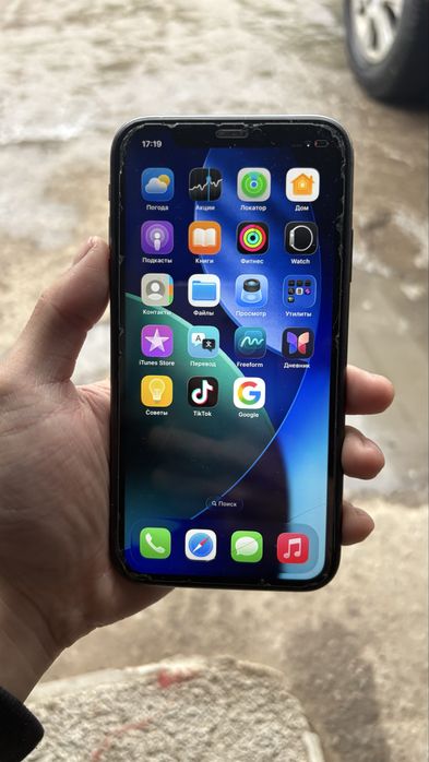 Продам Айфон 11 128гб