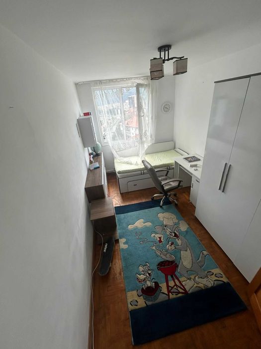 Vand apartament 4 camere