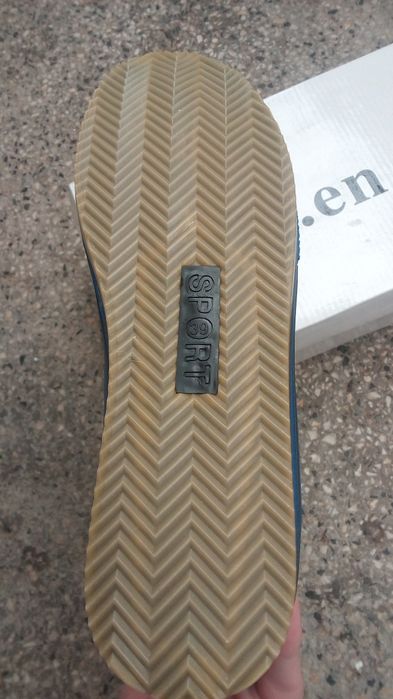 Дамски кецки нови