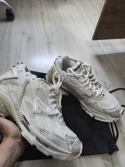 Balenciaga runners white 43