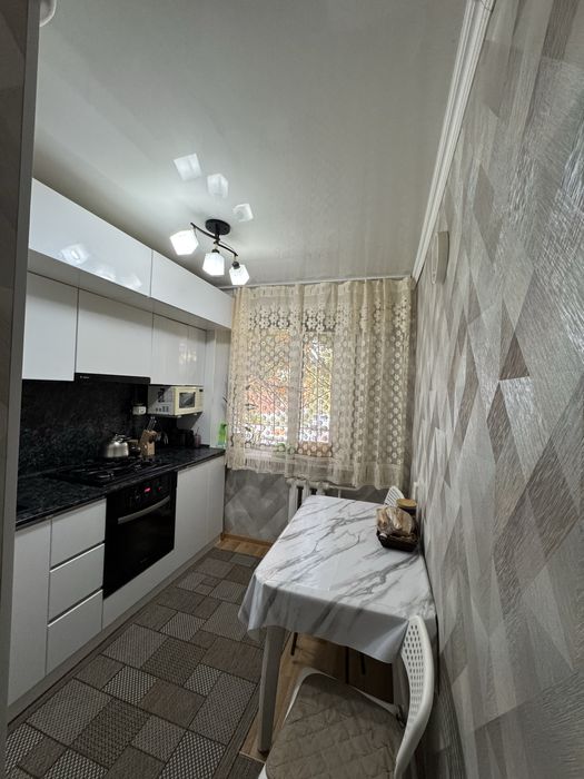 Продам 3 ком квартиру, 1982г