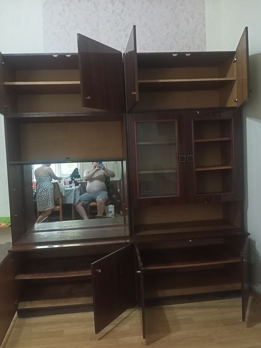 Продается стенка в хорошем состоянии