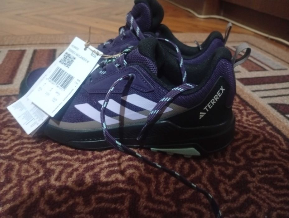 Дамски оригинални маратонки adidas TERREX