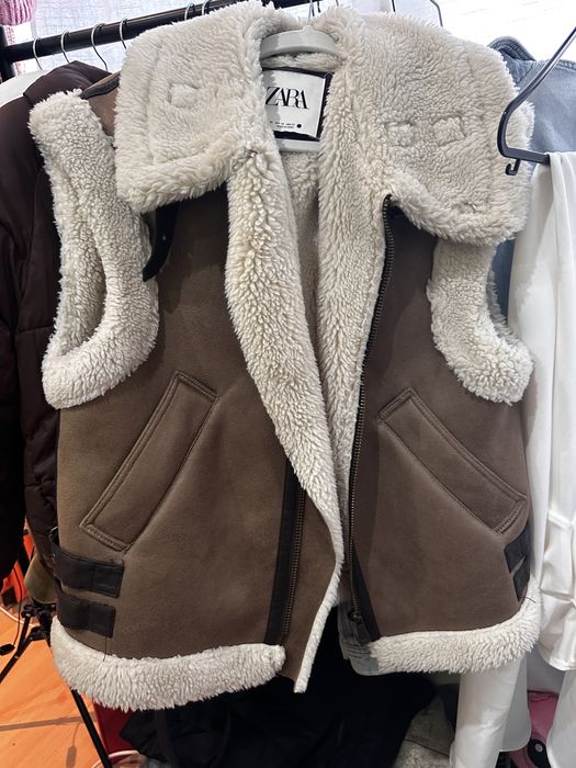 Zara елек -дрехи