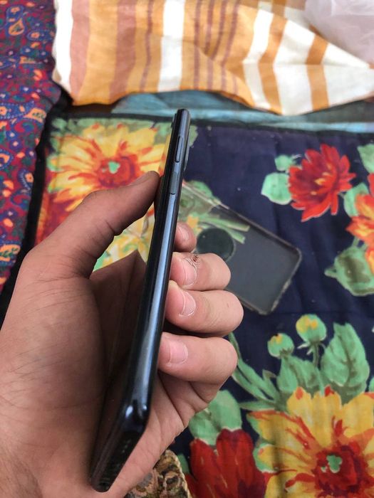 Redmi note 10S 128/6+2 srochni !