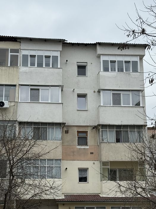 Apartament 4 camere, Onesti, zona de jos, 90mp, 2 bai, 2 balcoane