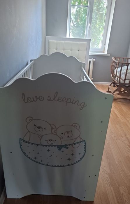 Срочно!!!Манеж цвет белый