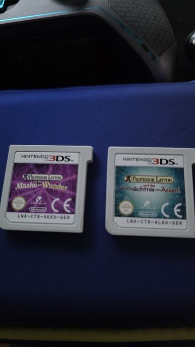 Nintendo 3ds xl impecabil complet, midat full cu jocuri si geantă.