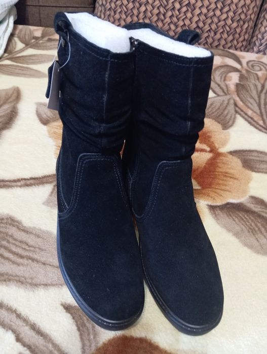 Продаются новые сапоги