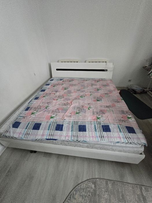 Кровать двухспальная 180на2