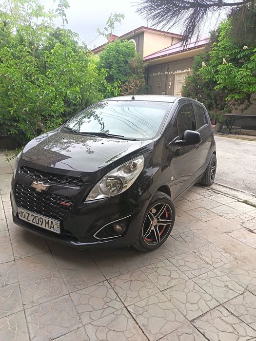 Продается спарк евро 2014