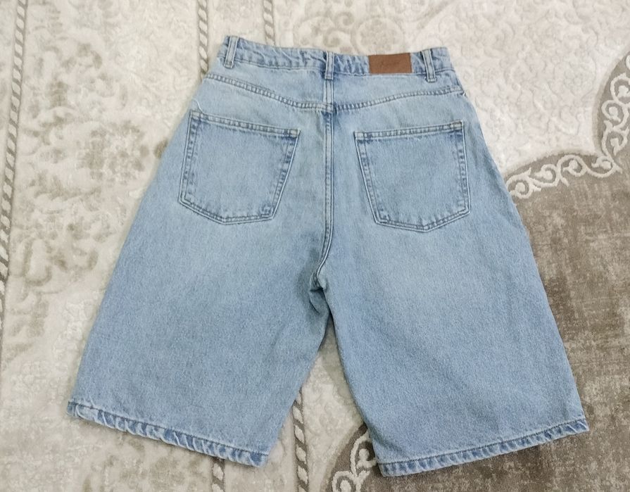 Шорты джинсовые женские в отличном состоянии