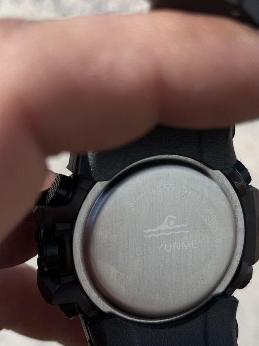 Чисто Нов Часовник