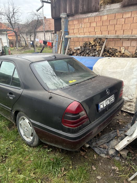 Mercedes-Benz C180 W202