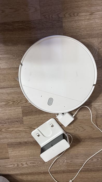 Продам робот пылесос Xiaomi