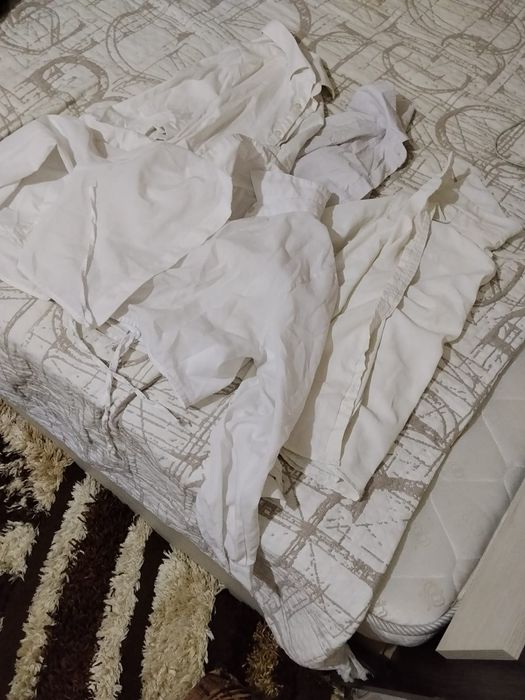 Отдам бесплатно одежды для девочек