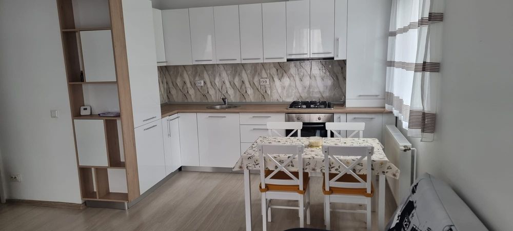 Ofer spre închiriere ap 2 camere în Class Park