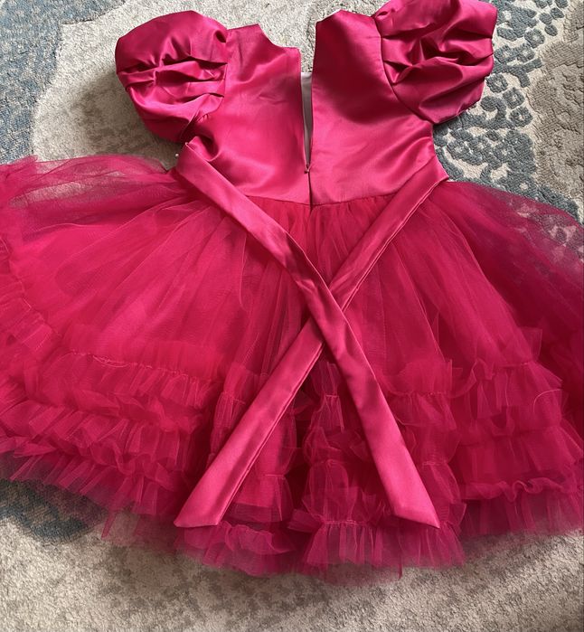 Продам платье на утренник