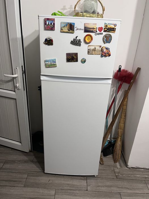 Холодильник Midea