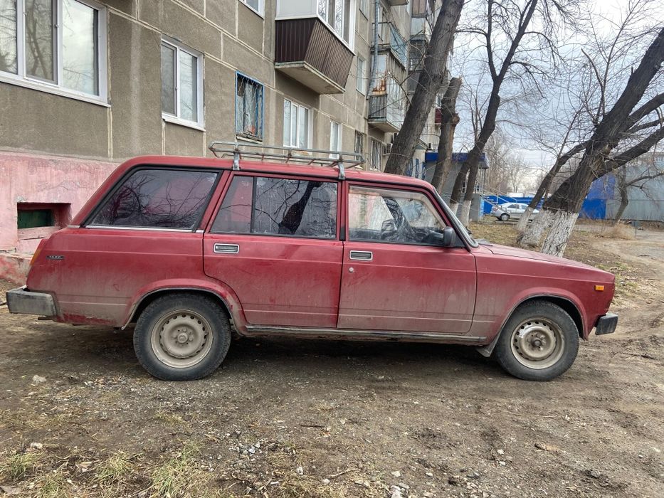 продам Жигули 2104