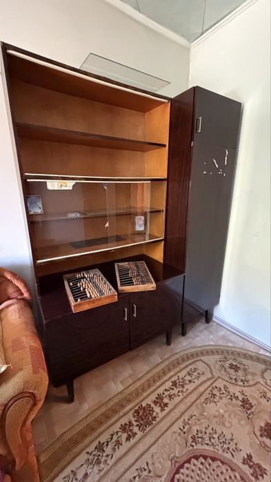 Отдам даром старинную мебель