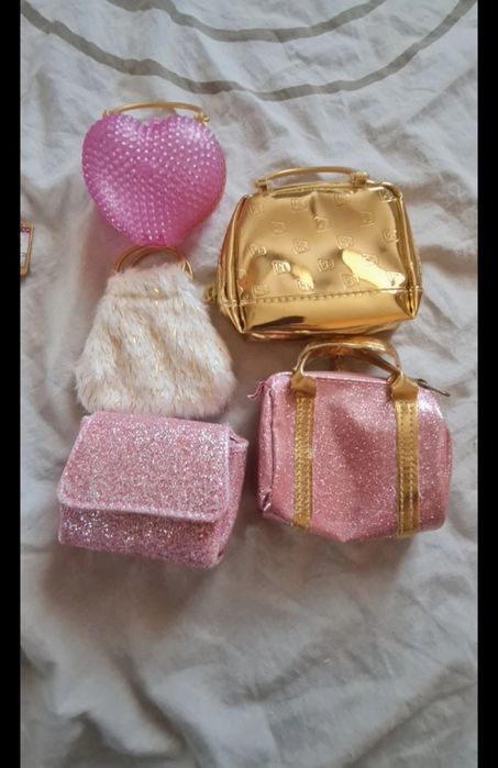 Set genti Barbie și accesorii