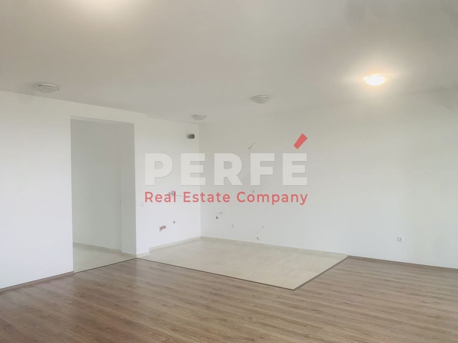 Продава се Тристаен апартамент в Каблешково - 111 кв.м за 631 €/кв.м - Снимка #2