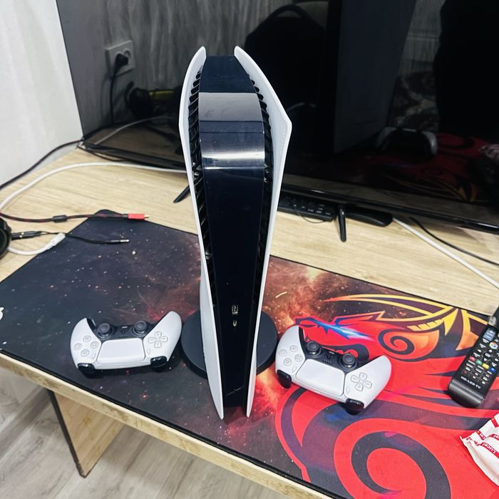 Продам PlayStation 5 [FAT]
