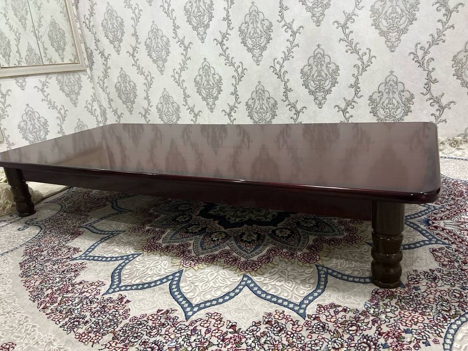 Хон тахта  сотилади