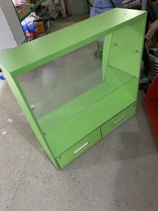 Витриналар сотилади, дўконлар учун.