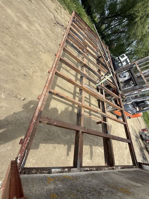 Бордова каросерия цена 1.20лв кг