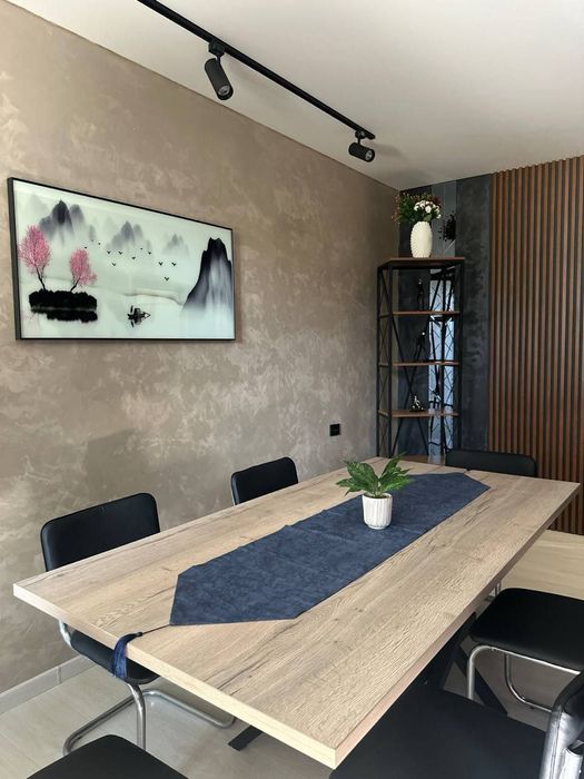 Офис продаётся 3/1/4 в кирпичном доме