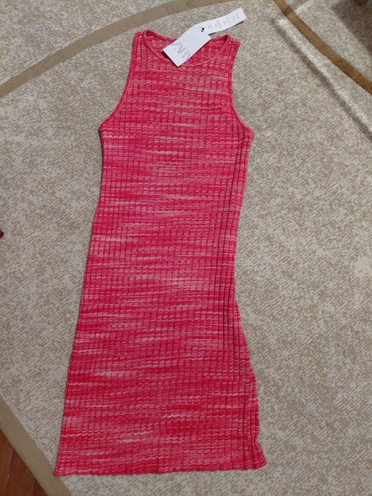 Rochie marimea S de la Zara