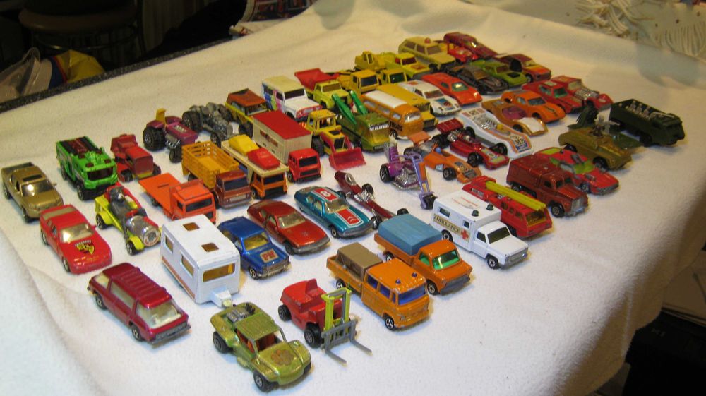 MATCHBOX,lot 56 machete,masinute,diverse,personale