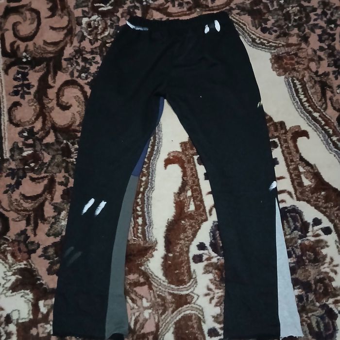 Pantaloni gallery dept