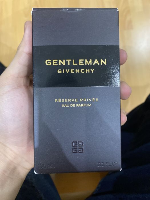 Givency gentleman reserve privee