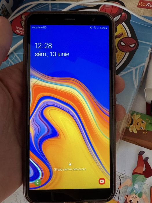 Samsung  J4+cu incarcator si cablu