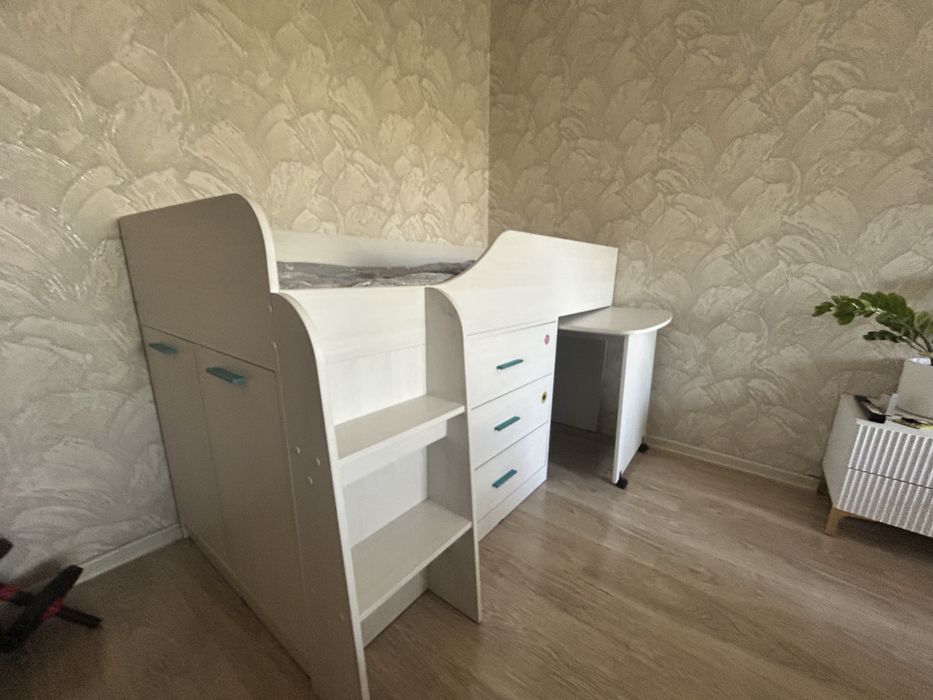 Продам кровать чердак