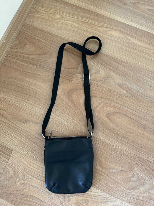 Мъжка Чантичка Guess