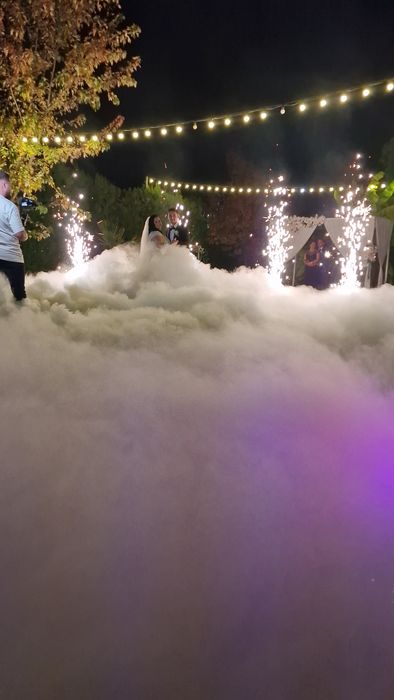 Fum greu de poveste pentru dansul mirilor/schela de lumini/ videobooth