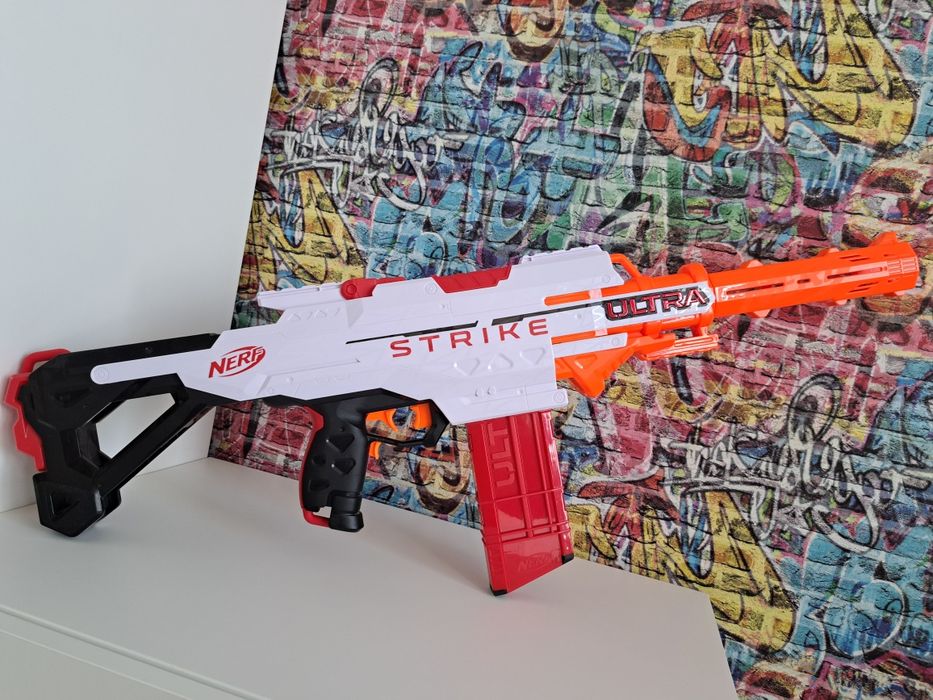 NERF Ultra Strike + подарък патрони