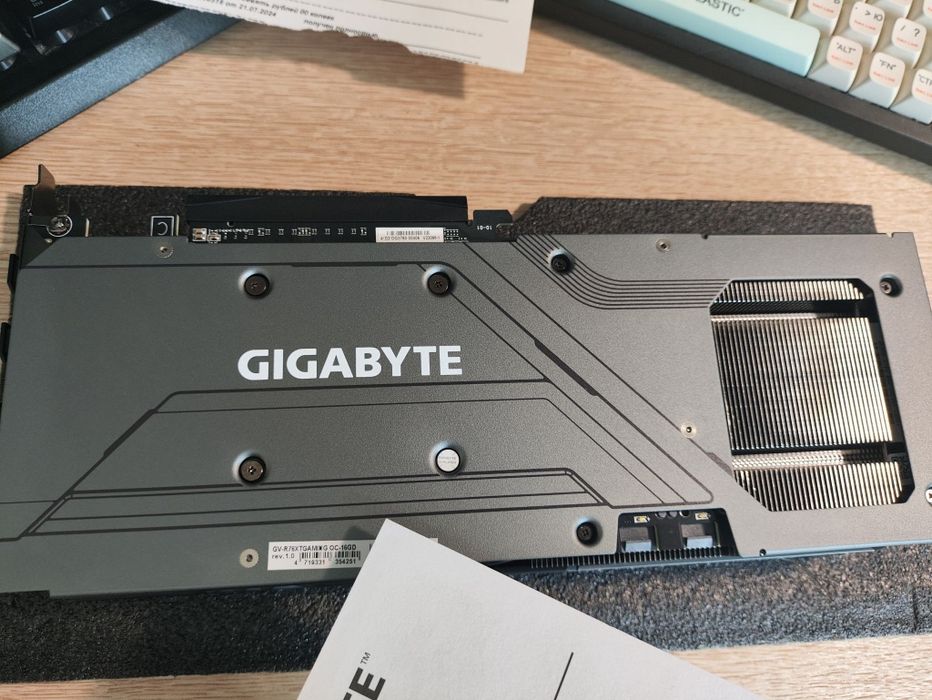 Gigabyte RX 7600 XT 16GB