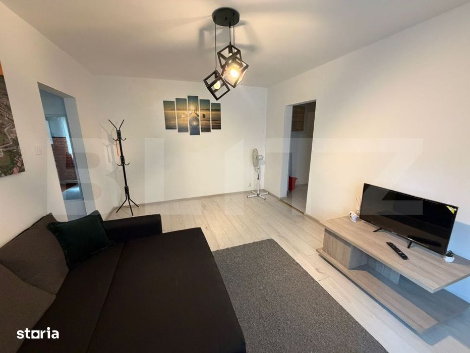 Apartament cu doua camere, semidecmandat, zona Cetate
