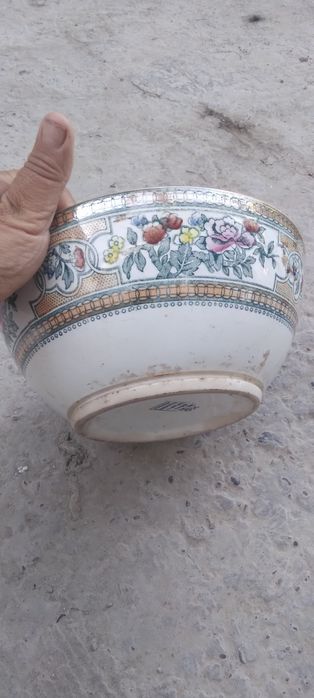 Sapol chinne sotilade. Tarixiy buyum 1 asrlik bo'lgan kosa xolade yaxs