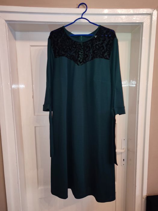 Рокля официална тъмно зелено