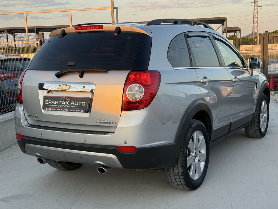 Chevrolet Captiva 2.0D* 2010г* АВТОМАТИК* 4Х4* КОЖА* 6+ 1 Местен*