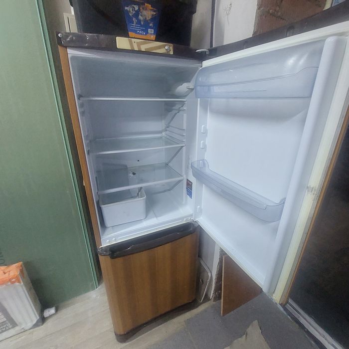 Холодильник б/у в рабочем состоянии
